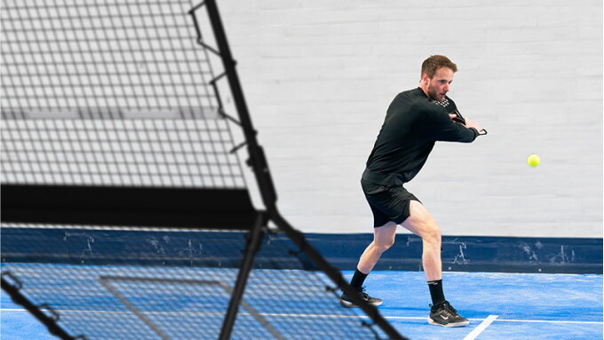 Padeloefeningen met de Smash padel rebounder